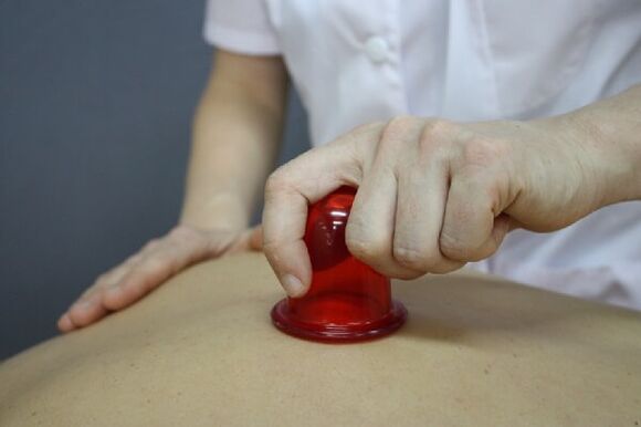 cupping μασάζ για την οστεοχονδρωσία της σπονδυλικής στήλης